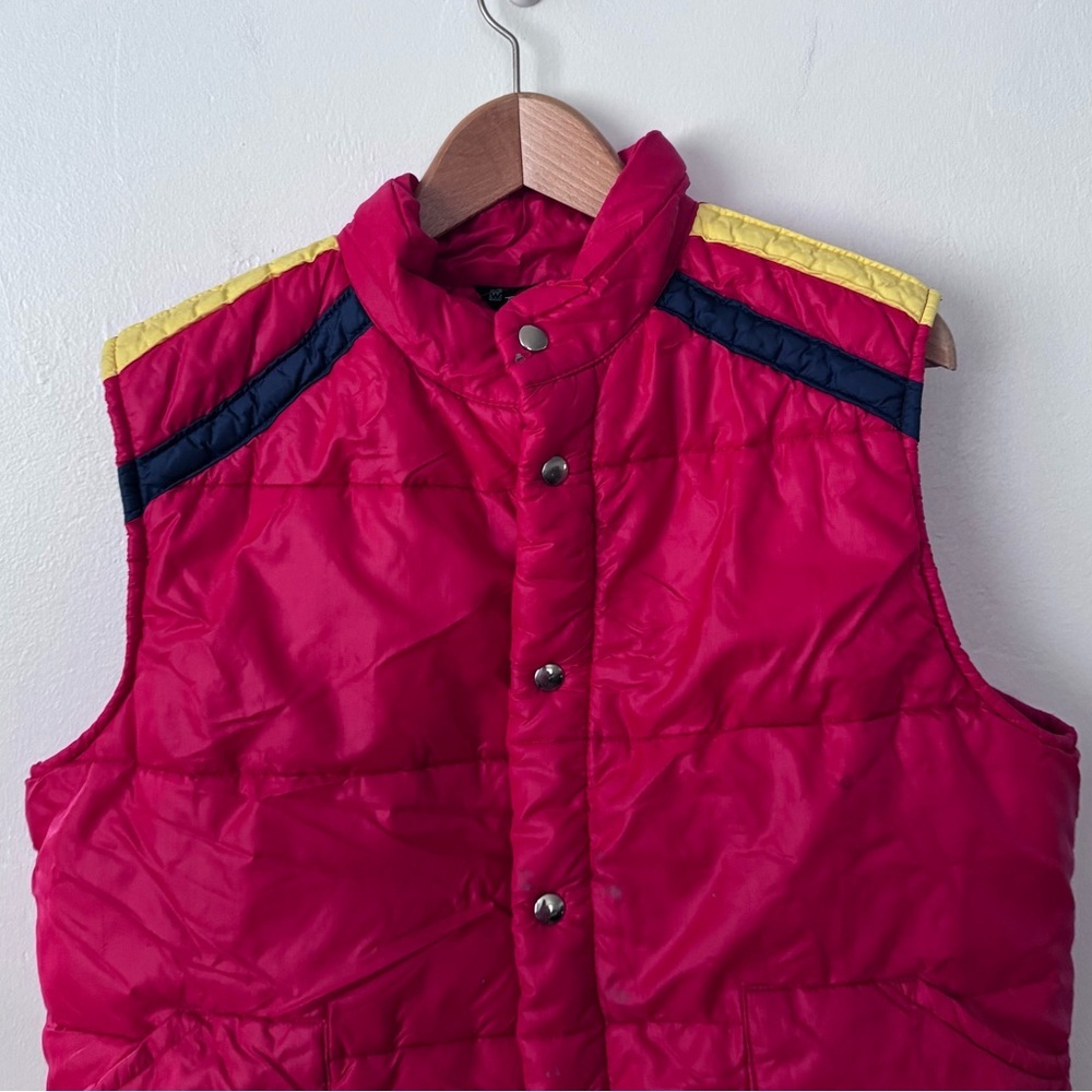 Vintage Trailmaster red puffy snap closure vest - Picture 2 of 8